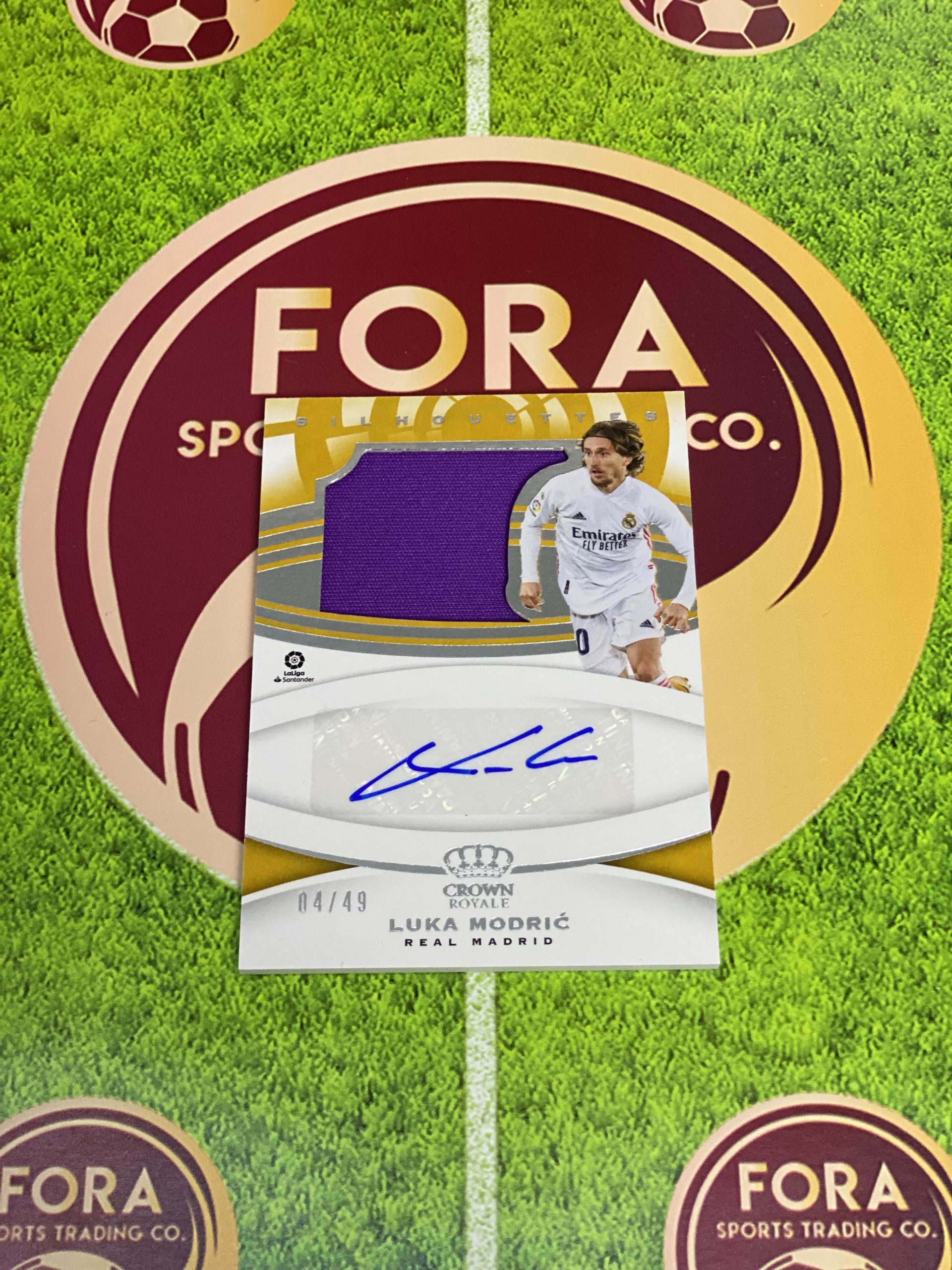 数量限定 PANINI crown shown royale LUKA MODRIC - auto 